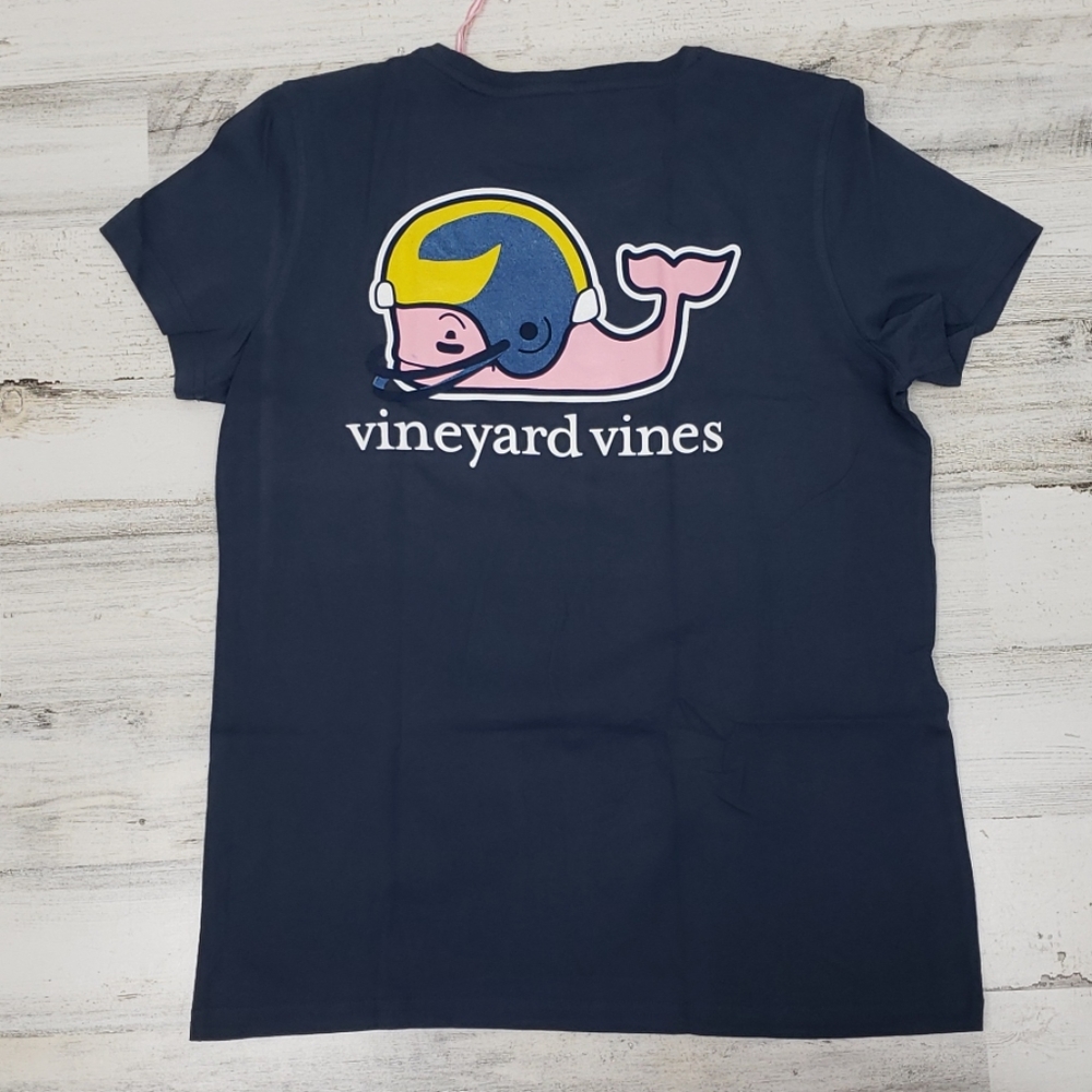 NWT VINEYARD VINES FOOTBALL THEME T SHIRT BLUE